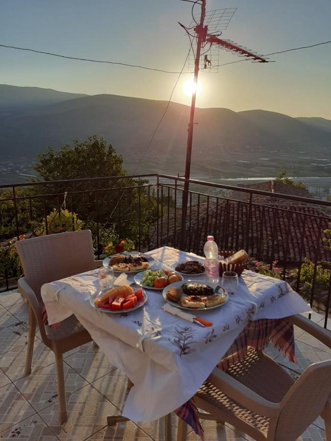 Guest House Luli Berat Exterior foto